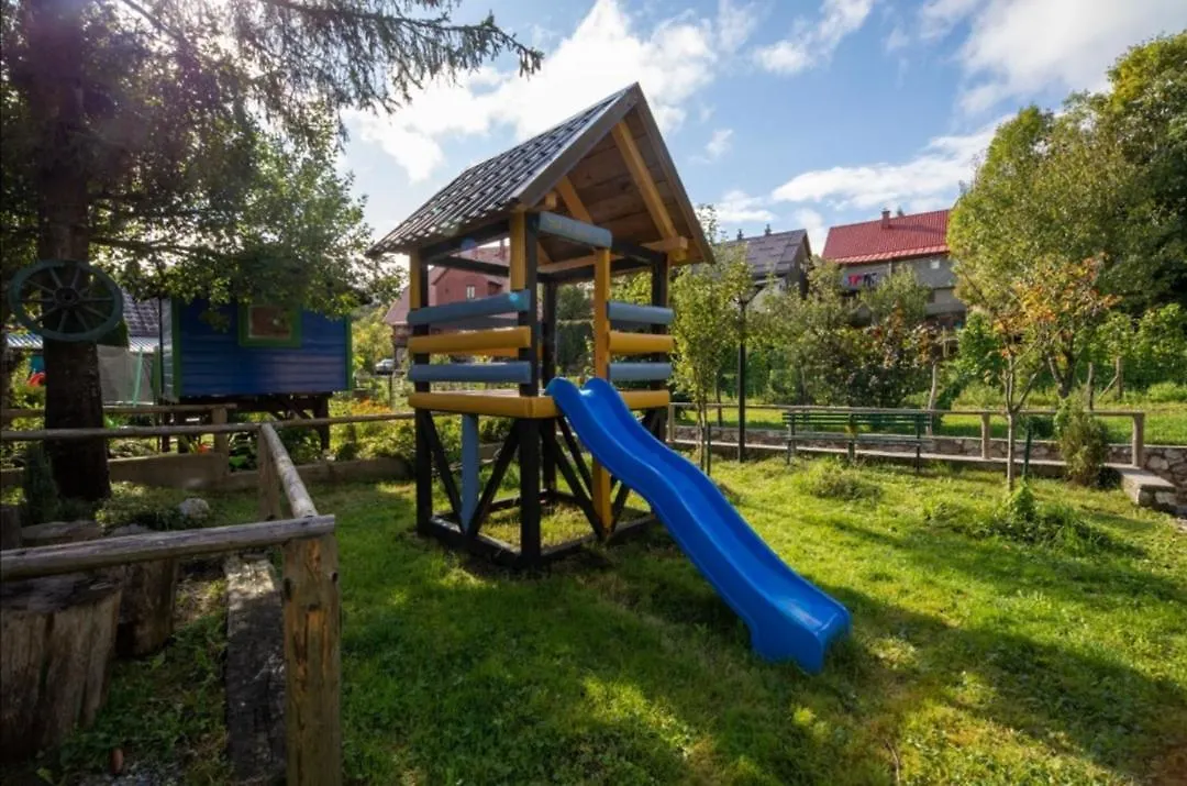 Appartement Holiday Home Lana Fužine
